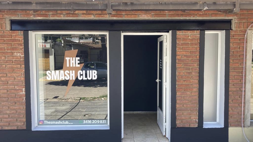 Abrió “The Smash Club”, un nuevo local de comida rápida con sello 100% funense